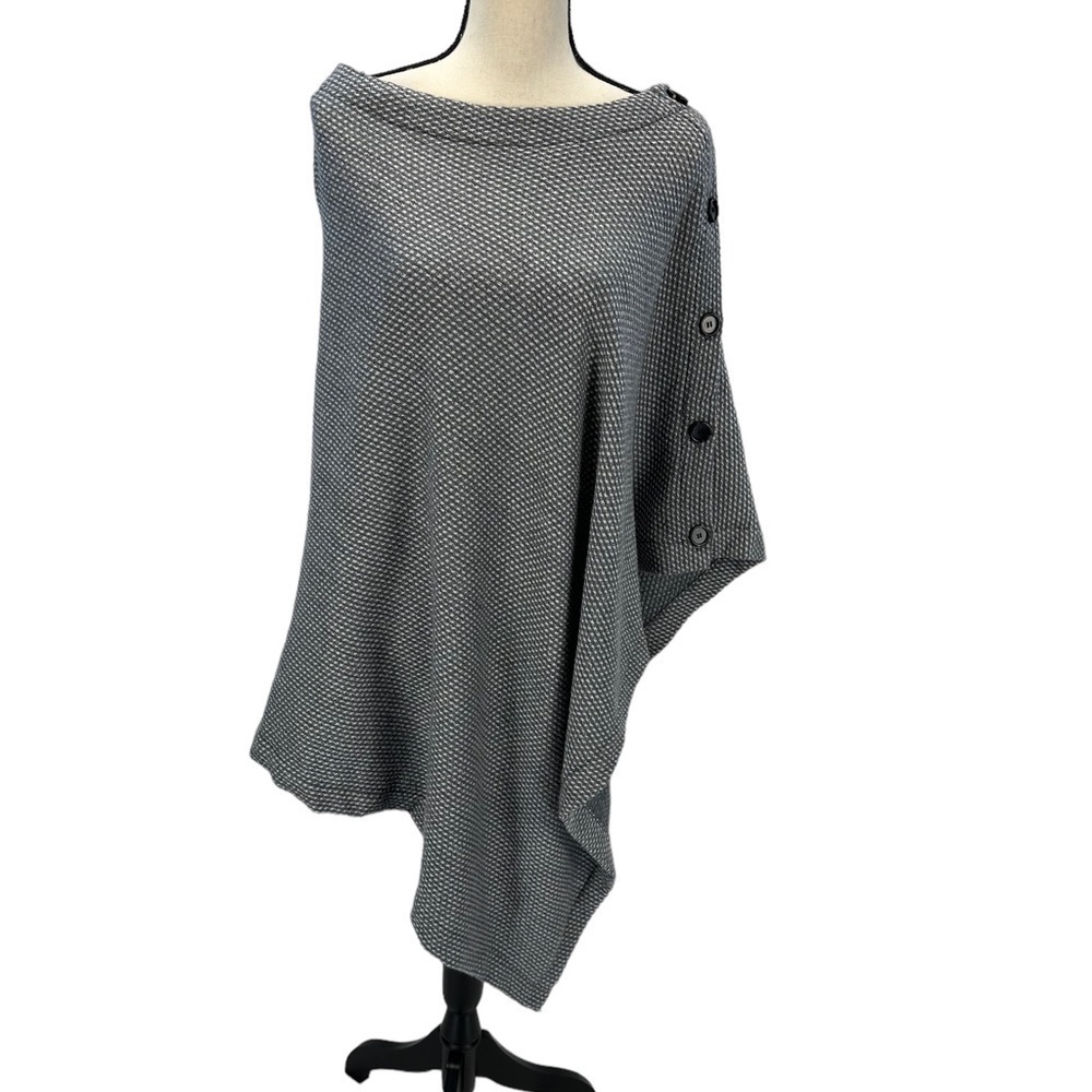 Club Monaco 100% Wool Button Plaid Malika Shawl Cape - Grey - One size